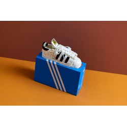 LEGO Creator Expert 10282 adidas Originals Superstar