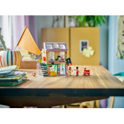 LEGO Friends 42653 Negozio di musica e appartamento
