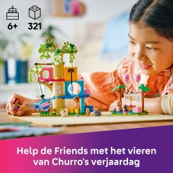 La fête d’anniversaire et l’arbre à chats