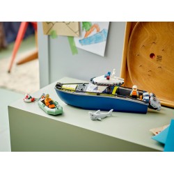 Verfolgungsjagd im Polizeiboot