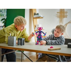 Les Quatre Fantastiques contre la figurine de Galactus
