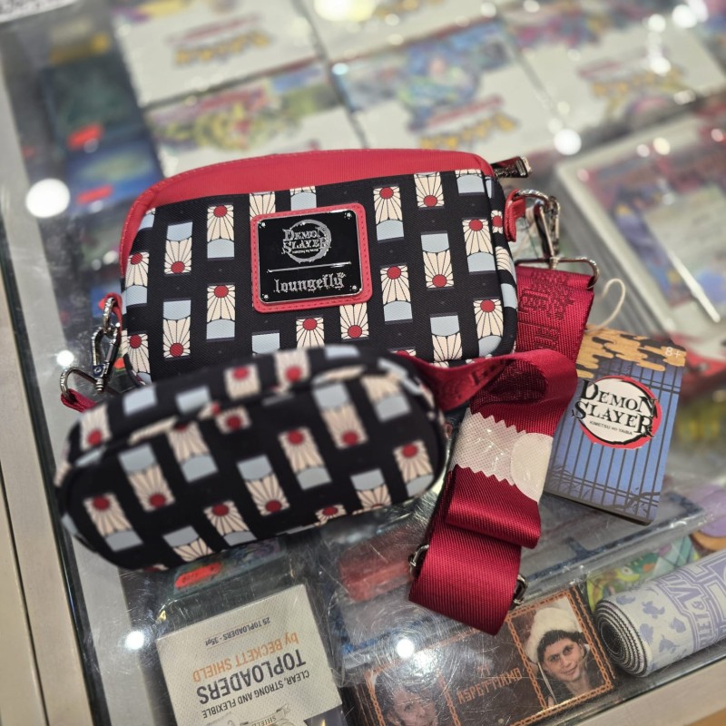 Loungefly - Demon Slayer - Borsa a Tracolla AOP Sling Bag DMSTB0003 Loungefly - Demon Slayer - Borsa a Tracolla AOP Sling Bag DMSTB0003