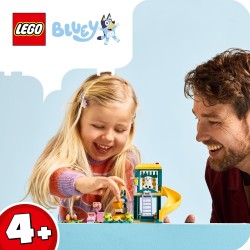 Bluey et Chloe à l’aire de jeux