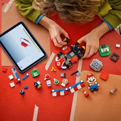 LEGO Super Mario 72043  Mario Kart™ – ® Mario™ interattivo e Kart standard