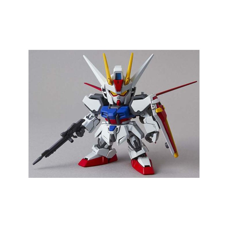 Bandai Model Kit - Gundam - Super Deformed - Sd Gundam Ex-Standard Aile Strike Gundam - Model Kit