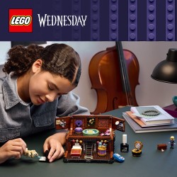 LEGO Wdnesday 76785 Appartamento di Mano