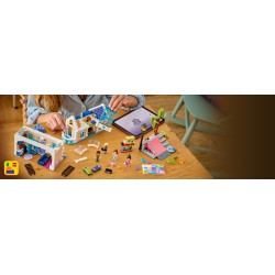 LEGO 42687 Friends Casa della famiglia di Liann