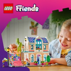LEGO 42687 Friends Casa della famiglia di Liann