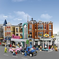 LEGO Modulari 10264 Creator Expert Officina - Scatola non perfetta