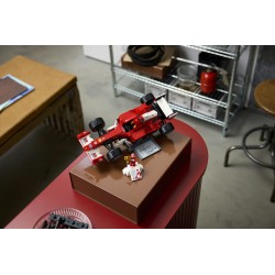 LEGO ICONS 11375 Ferrari F2004 e Michael Schumacher