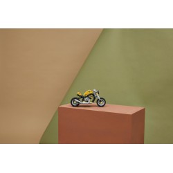 LEGO Technic 42225 Moto gialla
