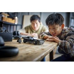 LEGO 76332 Batmobile™ di Batman™