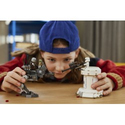 LEGO Star Wars 75444 Attacco dell’AT-RT, Giocattolo con Walker, Torre, Minifigure di Mandaloriano, Figura di Grogu, Regalo 7+