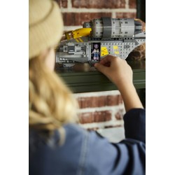 LEGO Star Wars 75447 Razor Crest, Astronave Giocattolo con 4 Minifigure e Figura Grogu, Regalo di Compleanno per Bambini 10+