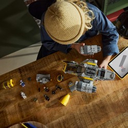 LEGO Star Wars 75447 Razor Crest, Astronave Giocattolo con 4 Minifigure e Figura Grogu, Regalo di Compleanno per Bambini 10+