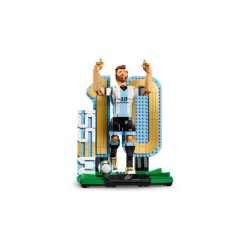 LEGO Editions 43015 Lionel Messi – Leggenda del Calcio, Action Figure Giocattolo 3D da Esposizione, Regalo per Bambini da 12+