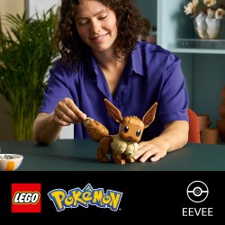 LEGO Pokémon 72151 Eevee, Kit Modellismo per Adulti dall'Anime, con Parti Snodabili, Decorazione Fai da Te, Regalo per Gamer