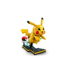 LEGO Pokémon 72152 Pikachu e Poké Ball, Kit di Modellismo con Figura Snodabile ed Espositore, Regalo per Gamer da Collezione