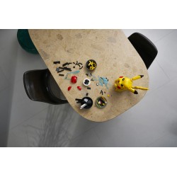 LEGO Pokémon 72152 Pikachu e Poké Ball, Kit di Modellismo con Figura Snodabile ed Espositore, Regalo per Gamer da Collezione