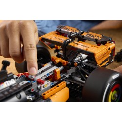 LEGO Technic 42228 Auto McLaren MCL39 F1, Kit Modellismo per Adulti da Collezione, Regalo per Fan di Corse e di Motorsport