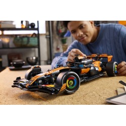 LEGO Technic 42228 Auto McLaren MCL39 F1, Kit Modellismo per Adulti da Collezione, Regalo per Fan di Corse e di Motorsport