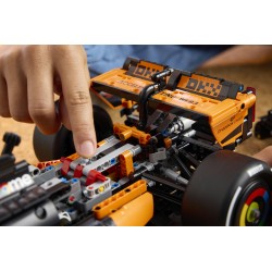 LEGO Technic 42228 Auto McLaren MCL39 F1, Kit Modellismo per Adulti da Collezione, Regalo per Fan di Corse e di Motorsport