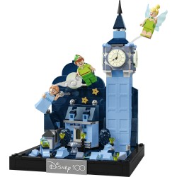 LEGO Disney 43232 Volo su Londra di Peter Pan e Wendy, Diorama con Big Ben Fosforescente, Regalo Adolescenti, Donne e Uomini