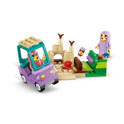 LEGO Bluey 11216 Nonne con Bingo e Bluey, Giochi Didattici con Macchina, 2 Minifigure e Giardino, Idea Regalo per Bambini 4+