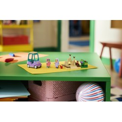 LEGO Bluey 11216 Nonne con Bingo e Bluey, Giochi Didattici con Macchina, 2 Minifigure e Giardino, Idea Regalo per Bambini 4+