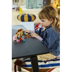 LEGO Bluey 11221 A Scuola con Rusty e Bluey, Giochi Didattici con 2 Minifigure, Accessori, Cibo Giocattolo, Regalo Bambini 4+