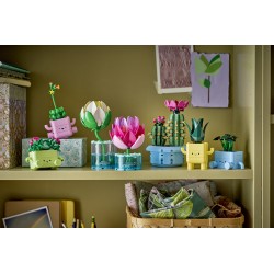 LEGO Botanicals 11511 Ninfee, Piante Artificiali con Fiori Finti in 2 Vasi, Decorazione Camera da Letto, Regalo Bambini 9+