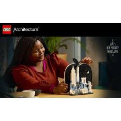 LEGO Architecture 21066 New York City – La Grande Mela, Kit Modellismo da Adulti, Decorazione con Monumenti, Regalo Fai da te
