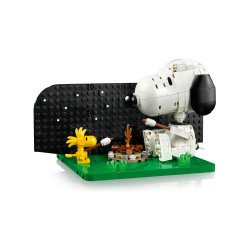 LEGO Ideas 21368 Peanuts: la Cuccia di Snoopy, Kit Modellismo da Esposizione per Adulti con Personaggi di Snoopy e Woodstock