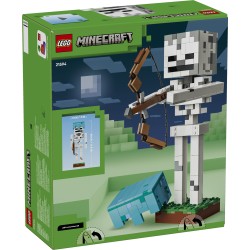 LEGO Minecraft 21594 Scheletro, Action Figure Giocattolo di Mob con Elmo di Diamante, Arco e Frecce, Base in Erba, Regalo 10+