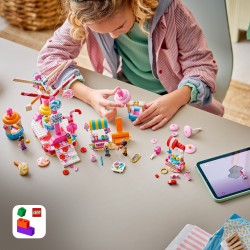 LEGO Friends 42700 Ruota Panoramica Dolci e Cupcake, Giocattolo con Giostra da Luna Park, 3 Mini Bamboline, Regalo Bambini 7+