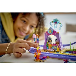 LEGO Friends 42703 Montagne Russe della Sirenetta, Giocattolo Interattivo con 3 Carrozze, Negozio e 5 Mini Bamboline, da 8+