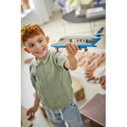 LEGO City 60492 Jet Passeggeri, Modellino di Aereo Giocattolo con 4 Minifigure e Accessori, Giochi Didattici, Regalo per 4+