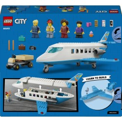 LEGO City 60492 Jet Passeggeri, Modellino di Aereo Giocattolo con 4 Minifigure e Accessori, Giochi Didattici, Regalo per 4+