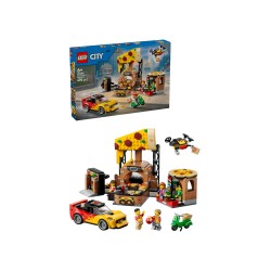 LEGO City 60496 Centro di Consegna Pizze con Veicoli, con Macchina Giocattolo, Scooter, Drone e Cabinato Arcade, Regalo da 6+