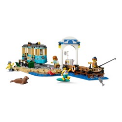LEGO City Classic 60506 Tram Classico della Spiaggia, Treno Giocattolo con Binari e Scena di Strada, Regalo per Bambini da 7+