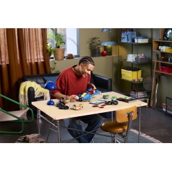 LEGO 72050 Mario Kart: Luigi e Mach 8, Kit per Adulti con Personaggio Nintendo e Auto, Gadget da Collezione, Regalo per Gamer