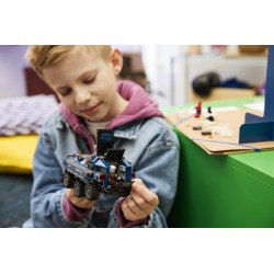 LEGO | Marvel 76349 Spider-Man: Inseguimento del Trasportatore di Detenuti, Macchina Giocattolo, 4 Minifigure, Regalo 8+ Anni