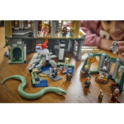LEGO Harry Potter 76473 Castello di Hogwarts: Ala Est, Giocattolo con 13 Minifigure e Patronus da Collezione, Regalo da 10+
