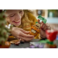 LEGO Harry Potter 76474 Piante di Erbologia di Hogwarts, Giocattolo Interattivo con Piante Finte e Fiori in Vaso, Regalo 12+