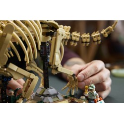 LEGO Jurassic World 77985 Fossili di Dinosauro: Triceratopo, Kit Modellismo per Adulti con Minifigure, Idea Regalo per Fan