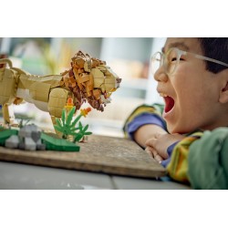 LEGO Creator 31386 3in1 Animali Selvatici: Leone Maestoso Giocattolo, Trasformabile in Leonessa o in 2 Cuccioli, Regalo da 9+