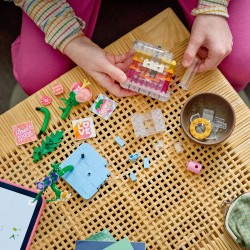 LEGO Creator 31383 3in1 Boccetta di Profumo con Decorazione Floreale, Gioco da 8+ Trasformabile in Vaso da Fiori o Frullato