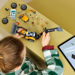LEGO City 60480 Scavatrice da Cantiere Gialla, Veicolo Giocattolo con 2 Minifigure, Benna e Braccio Funzionanti, Regalo da 7+
