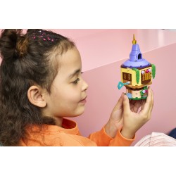 LEGO | Disney Princess 43294 La Mini-Torre di Rapunzel, Gioco con 2 Mini Bamboline, Pascal, Accessori e Serratura, Regalo 5+