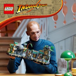LEGO Indiana Jones 77015 Il Tempio dell’Idolo d’Oro, Kit di Costruzione per Adulti, Set dal Film I Predatori dell'Arca Perduta
